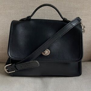 Coach Vintage Crossbody Court Black Nickle USA 9870 EUC